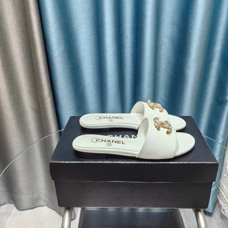 Ch*el slippers